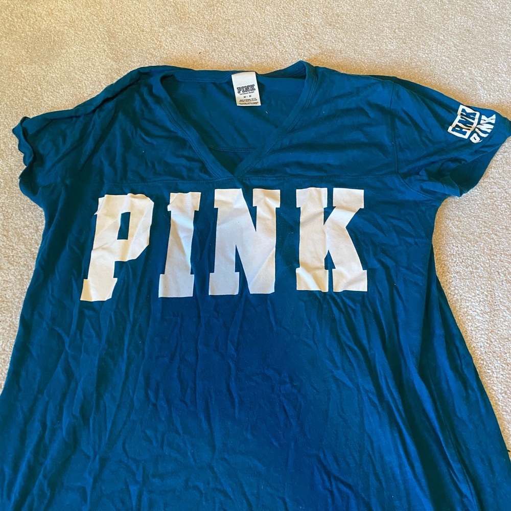 VS PINK‎ shirt